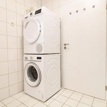 Geheimtipp Fuer Familien - Neueroeffnung - Garage & E-ladestation Apartamento